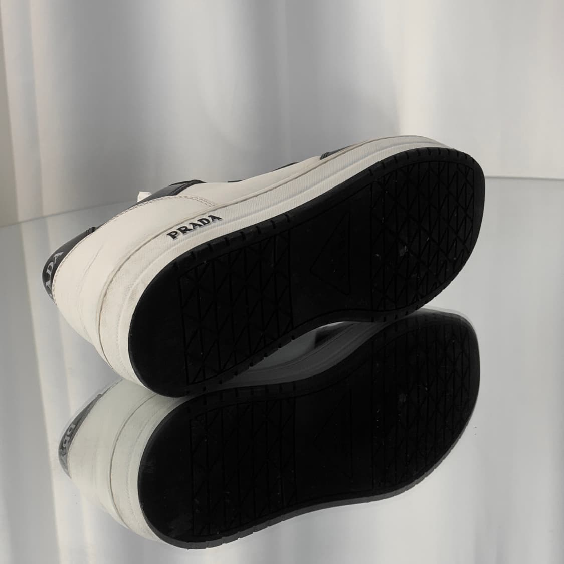 [정품] 프라다 범고래 다운타운 스니커즈 280 상품이미지3