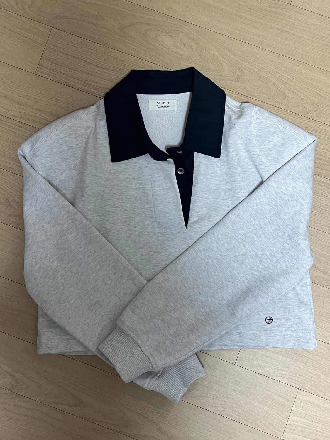 스튜디오 톰보이 맨투맨 상품이미지1