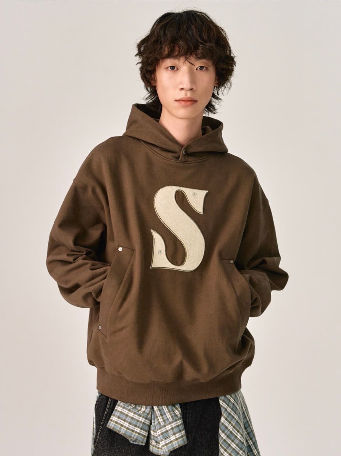 세터 리벳 아플리케 포켓 로고 후드 브라운슈가 후드티 M  상품이미지2