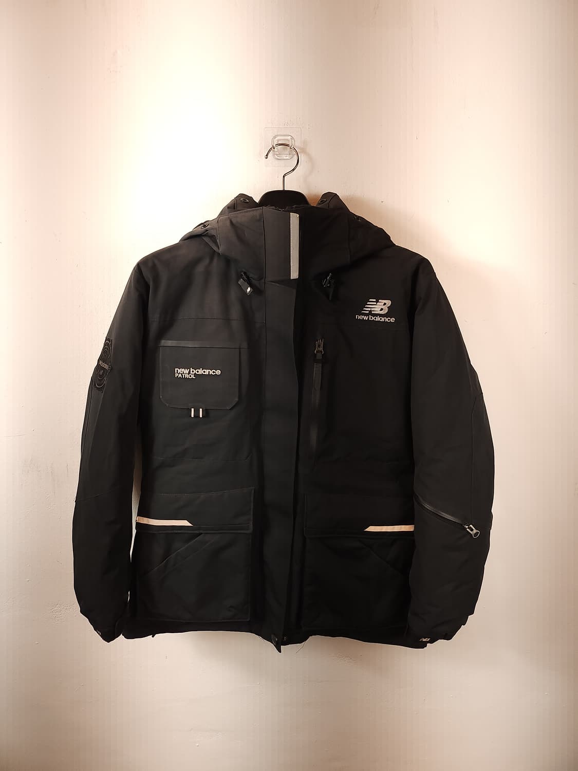 뉴발란스 패트롤 구스다운후드패딩 블랙 95 M 상품이미지2