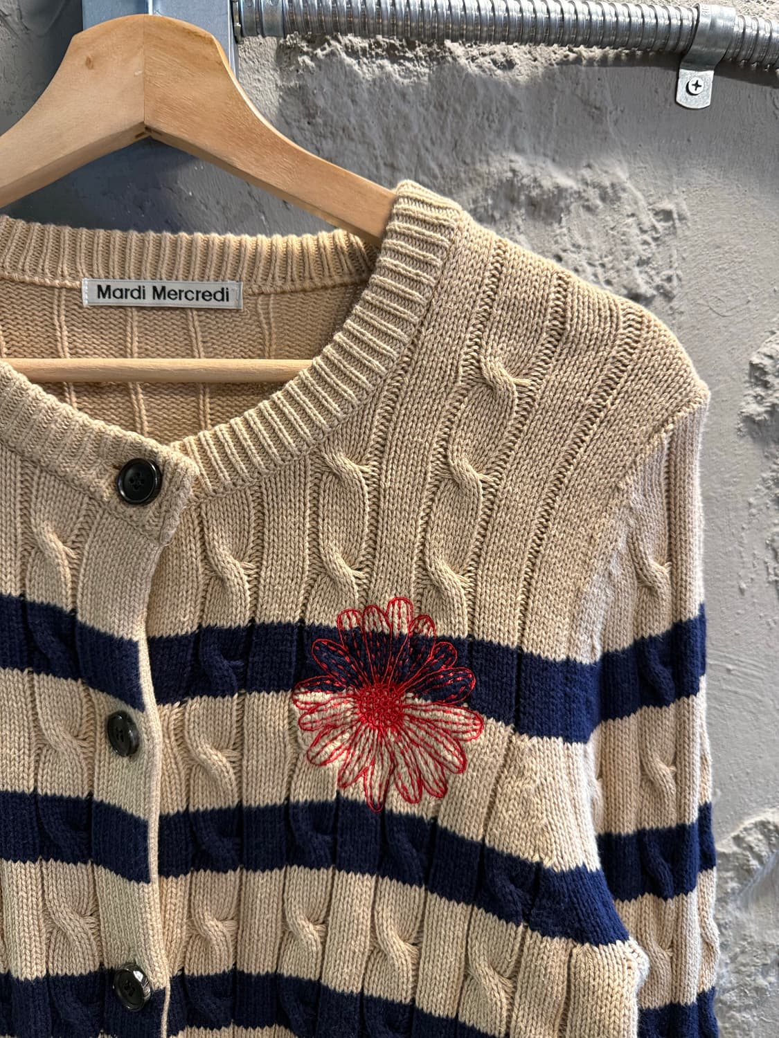 ONE Mardi Mercredi 케이블 보더 플라워 가디건 베이지 상품이미지3