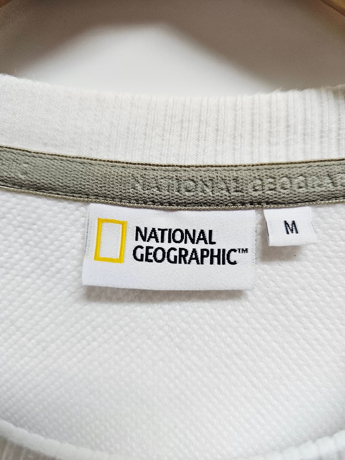 내셔널지오그래픽 맨투맨 M 상품이미지3