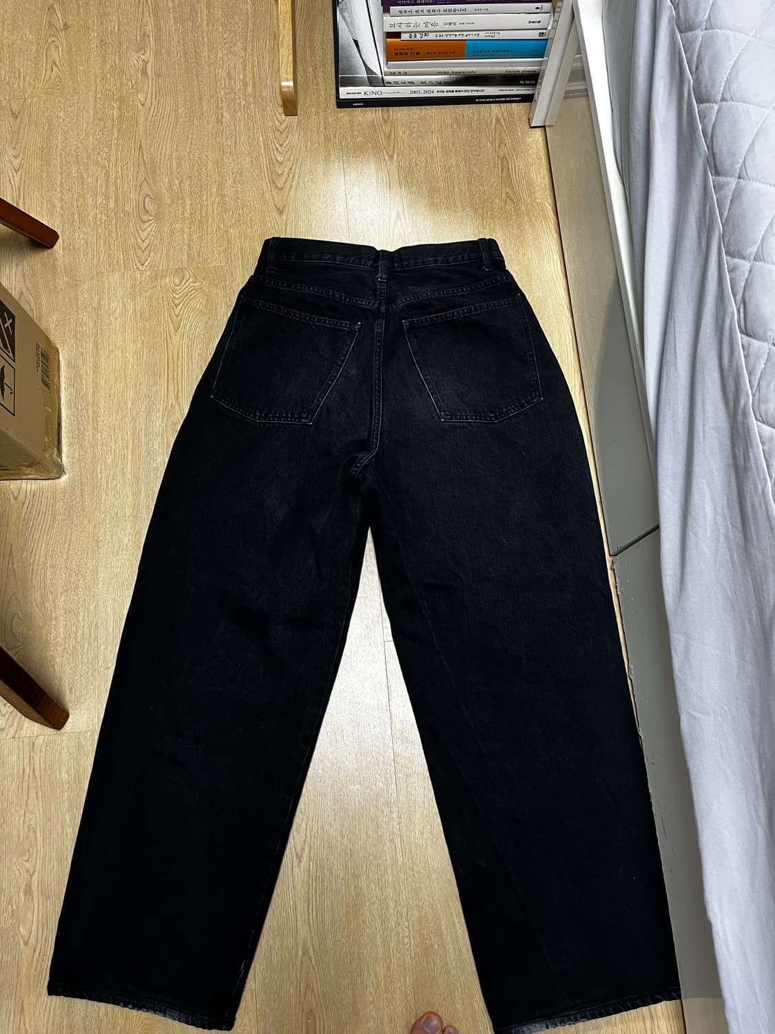 유니클로U 블랙진 상품이미지2