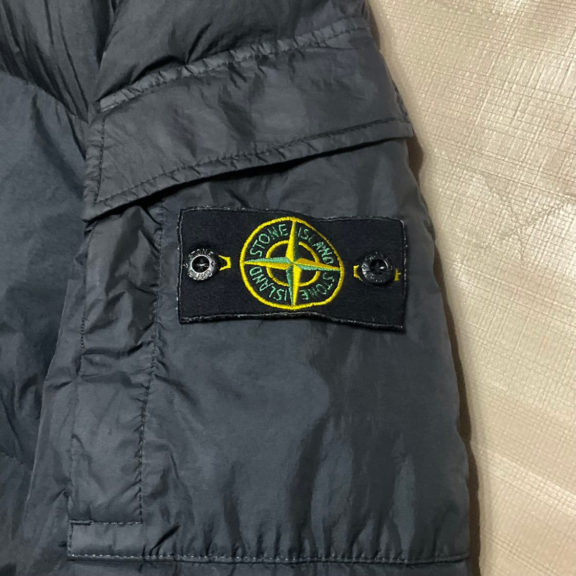 스톤아일랜드 크링클랩스 블랙 L 상품이미지3