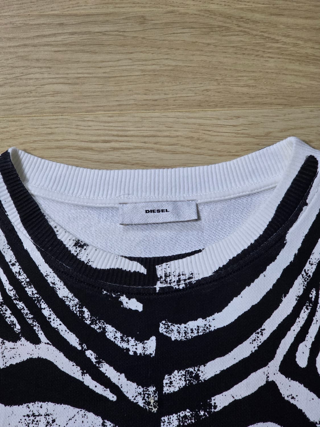 Diesel 디젤 본디지 프린팅 롱슬리브  상품이미지7