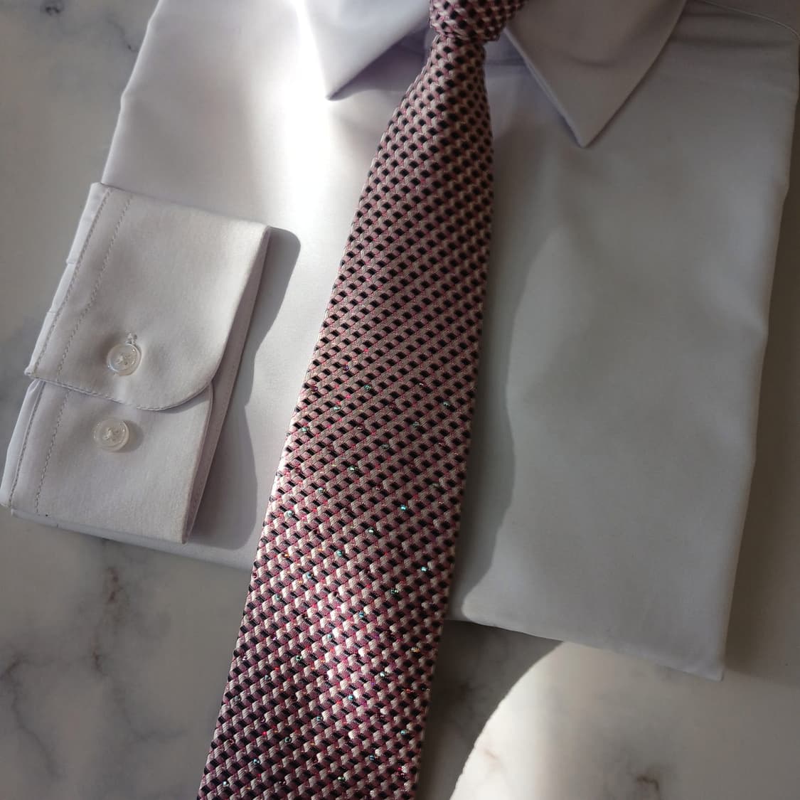 닥스 실크 핑크&버건디 지오메트릭 넥타이 8.3cm A등급 A18962
 상품이미지5