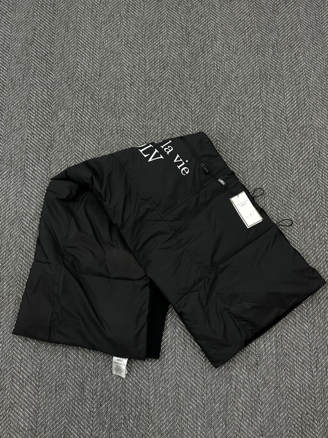 아크메드라비 패딩 머플러 상품이미지1