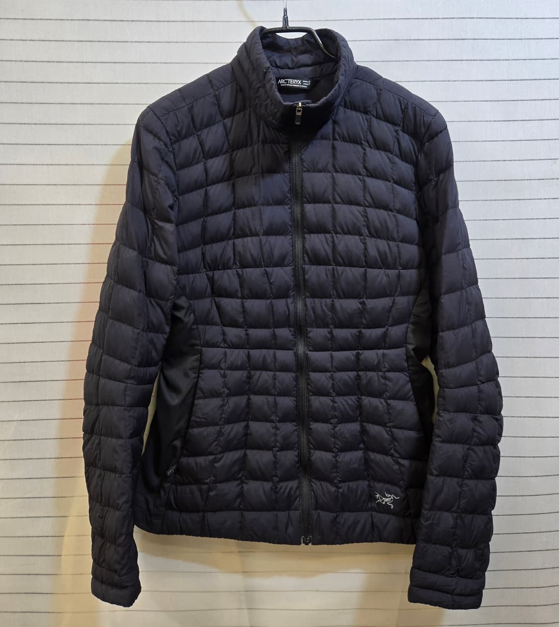 아크테릭스 구스다운 블랙패딩  상품이미지2