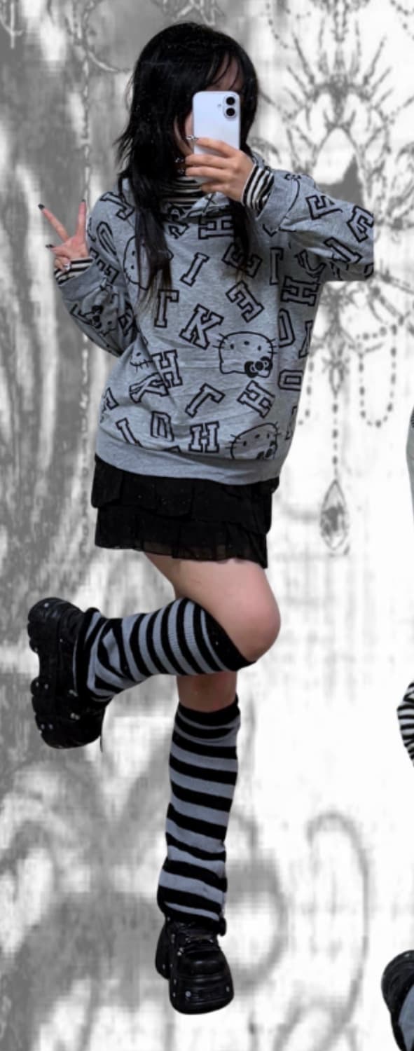 무채색 헬키 후드 헬로키티 키치갸루 기모 상품이미지2