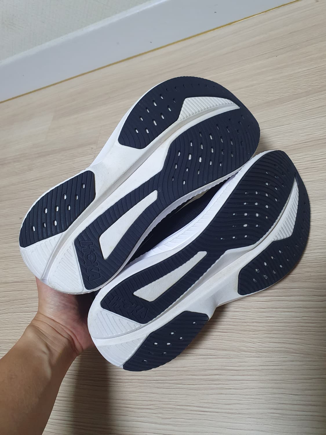 호카 오네오네 마하 6 러닝화 250 상품이미지7