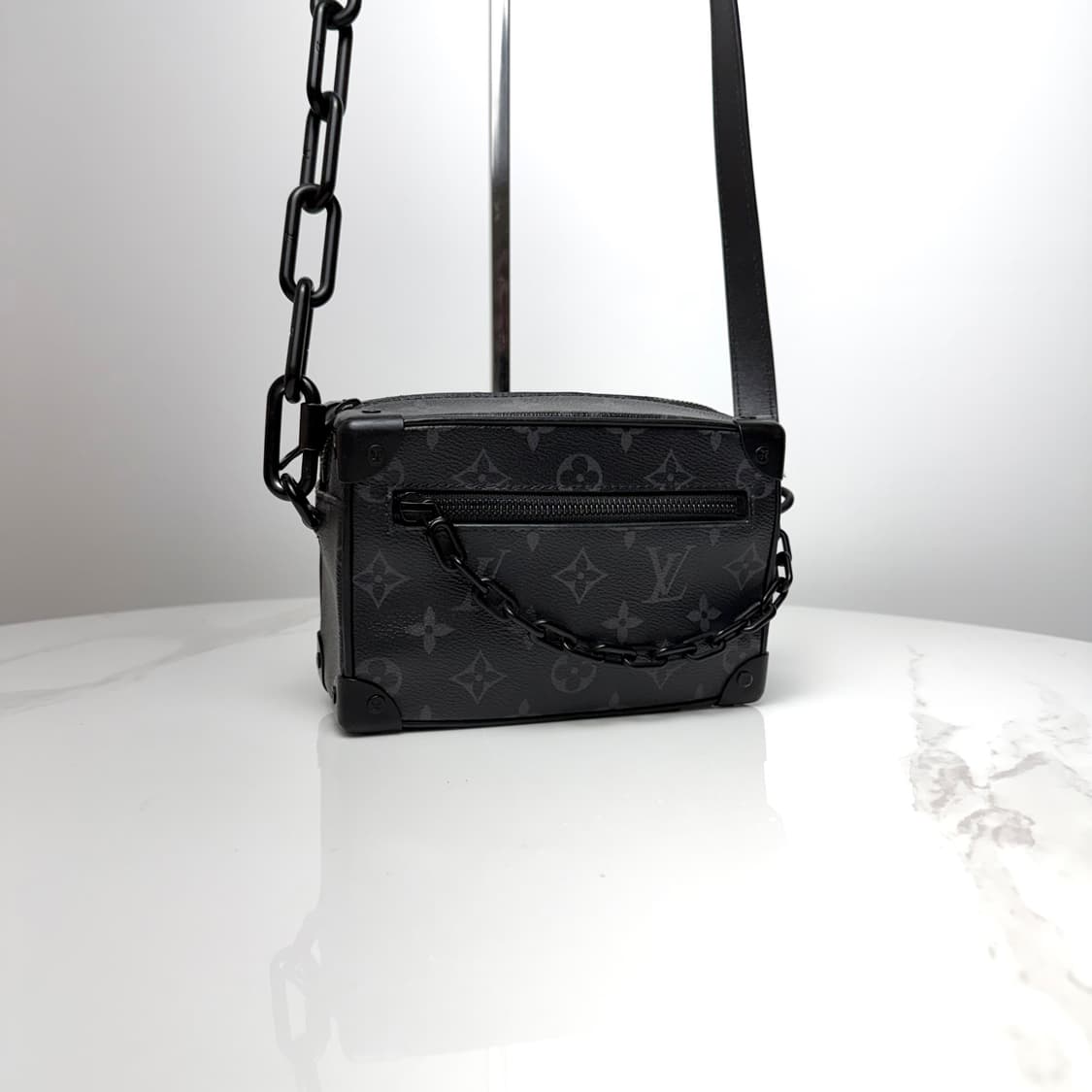 루이비통 이클립스 소프트트렁크 크로스백 상품이미지2