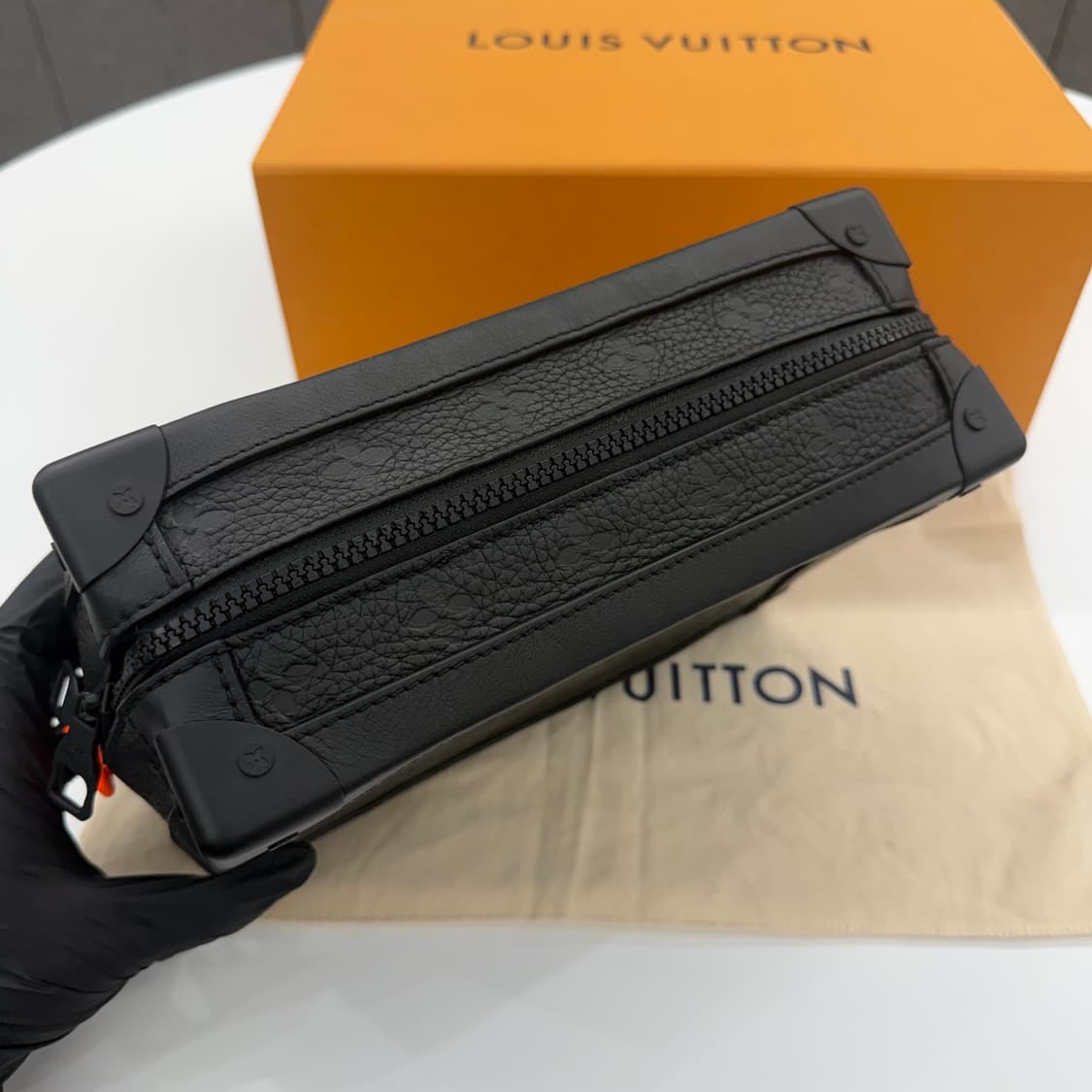 {OS}루이비통 토뤼옹 소프트 트렁크 상품이미지3