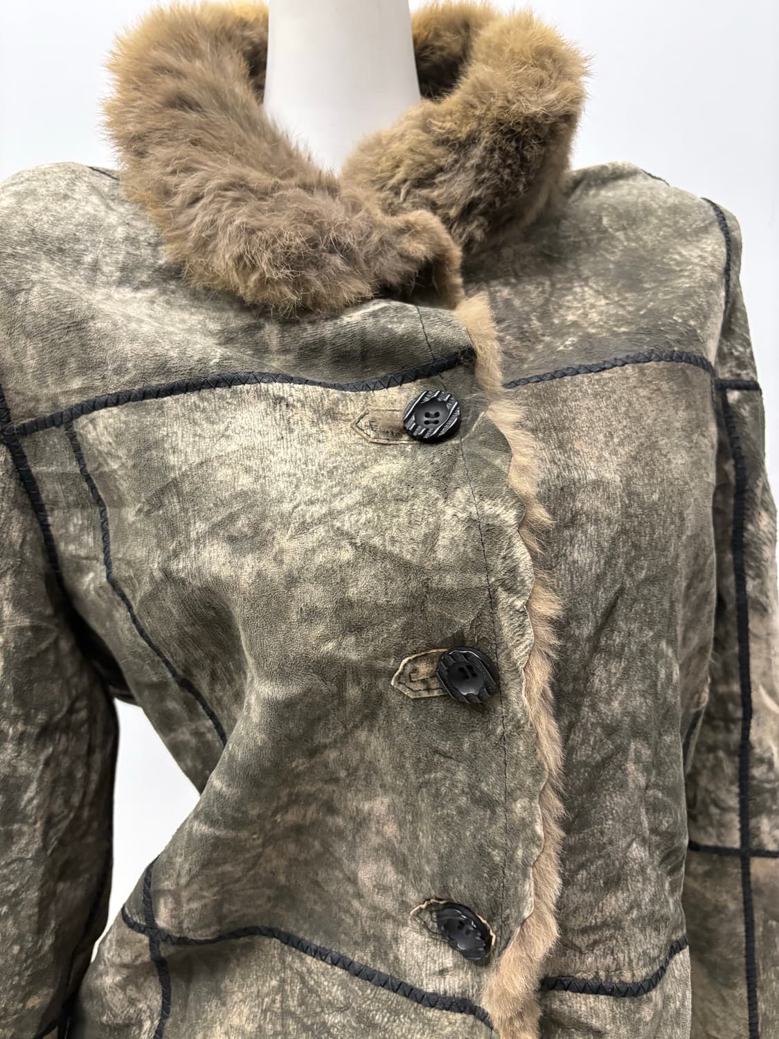 레빗퍼 무스탕 상품이미지3