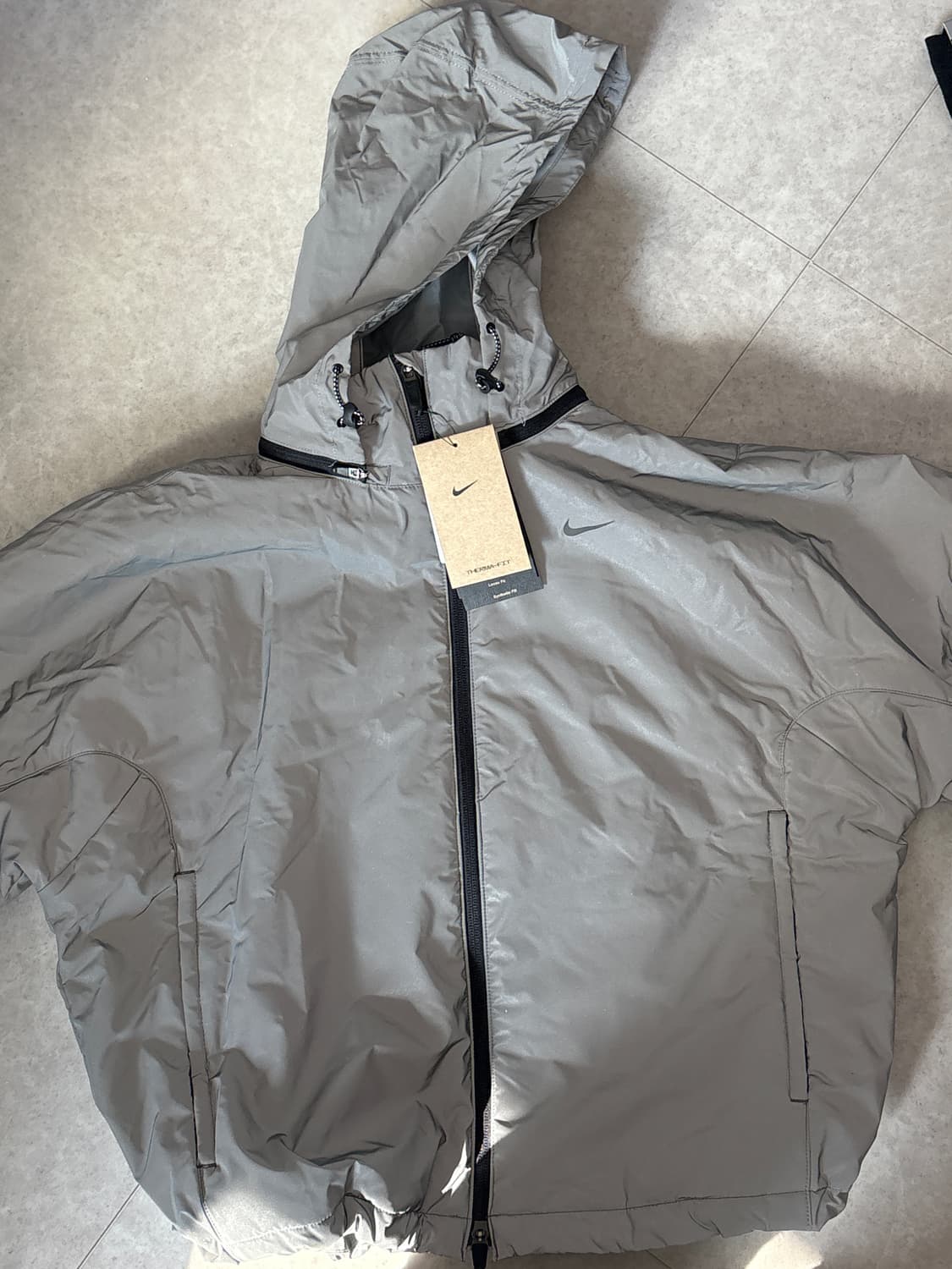 나이키 리플렉티브 바람막이 상품이미지1