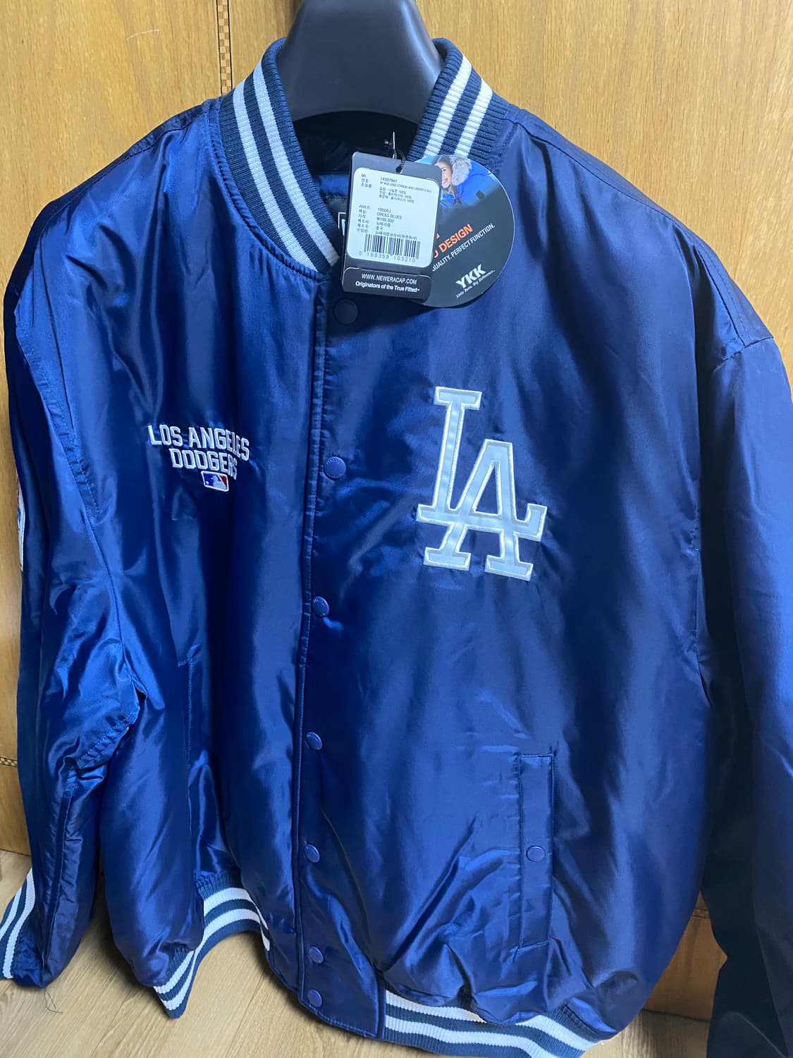 LA다져스 로고 스타디움 자켓 상품이미지1