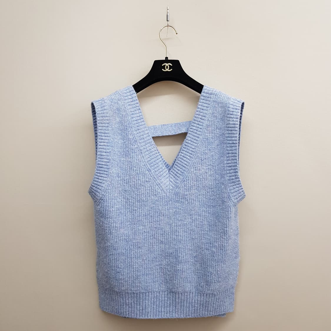 구호풀러스 2021 울 브이넥 스트랩 니트 베스트 F사이즈 상품이미지1