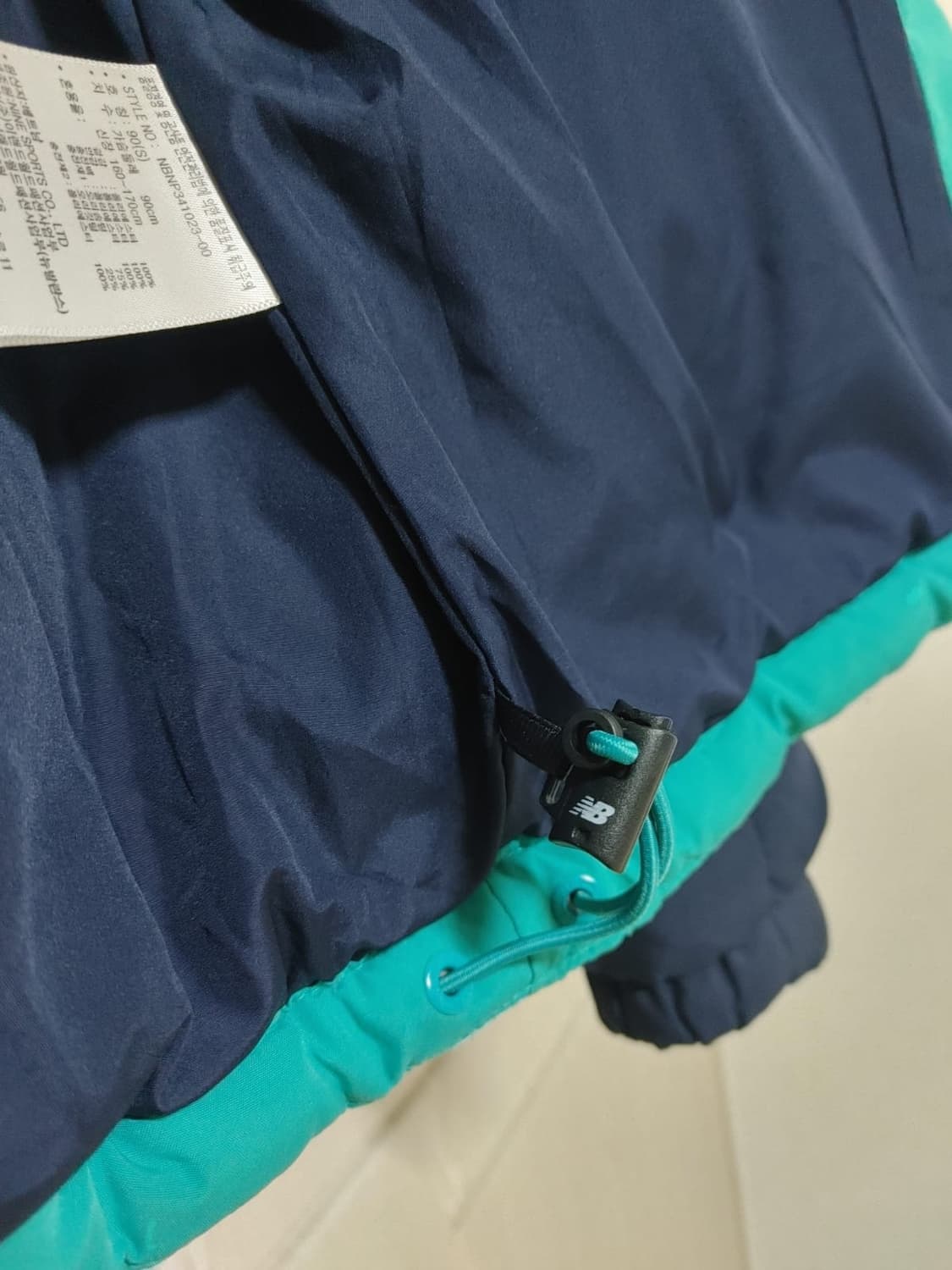 뉴발란스 투톤 컬러 패딩 자켓 – 90 사이즈 상품이미지8