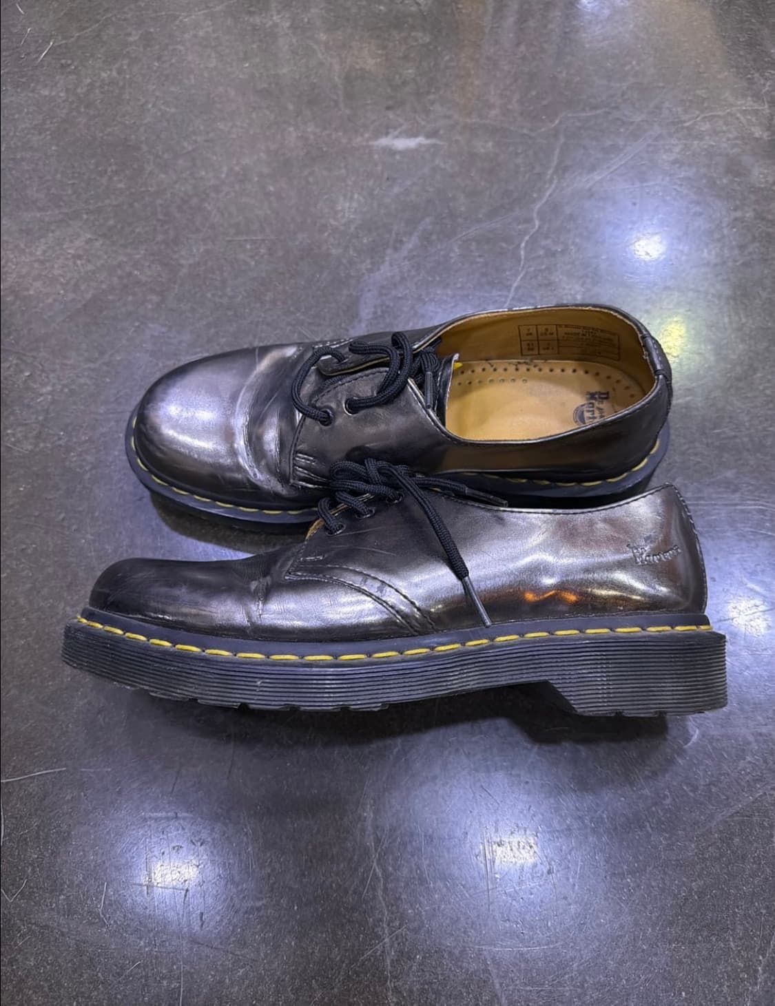 닥터마틴 13060 더비슈즈 메탈릭 실버 UK7 상품이미지6