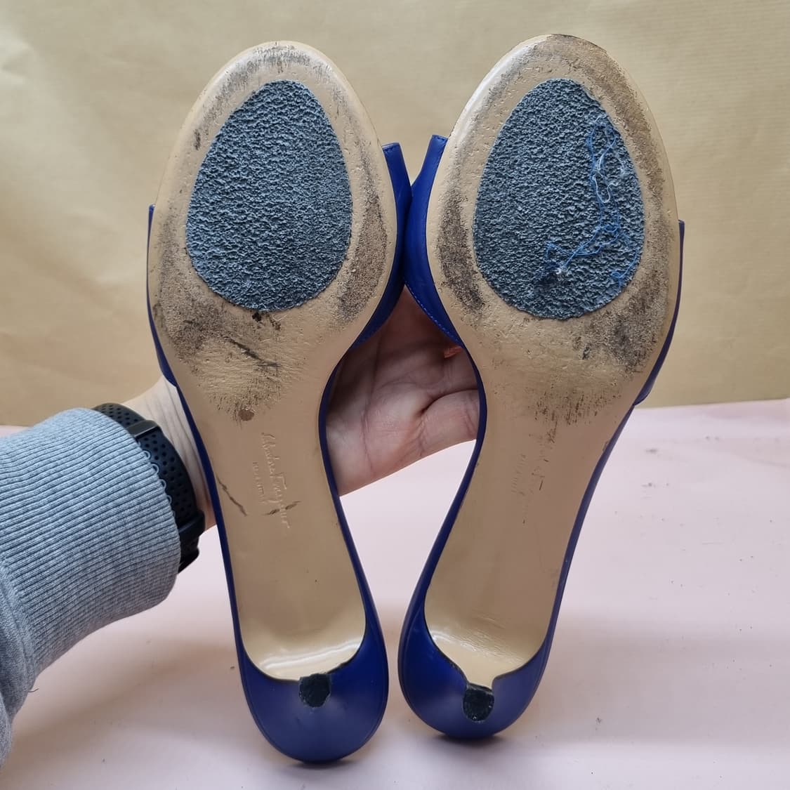 페라가모 여성 힐슬리퍼 240 굽5 상품이미지3