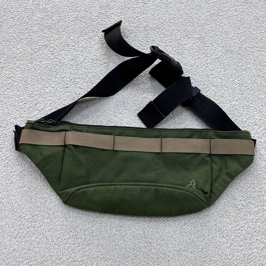 실측확인 캉골 레코드 슬링백 0408E2 상품이미지1