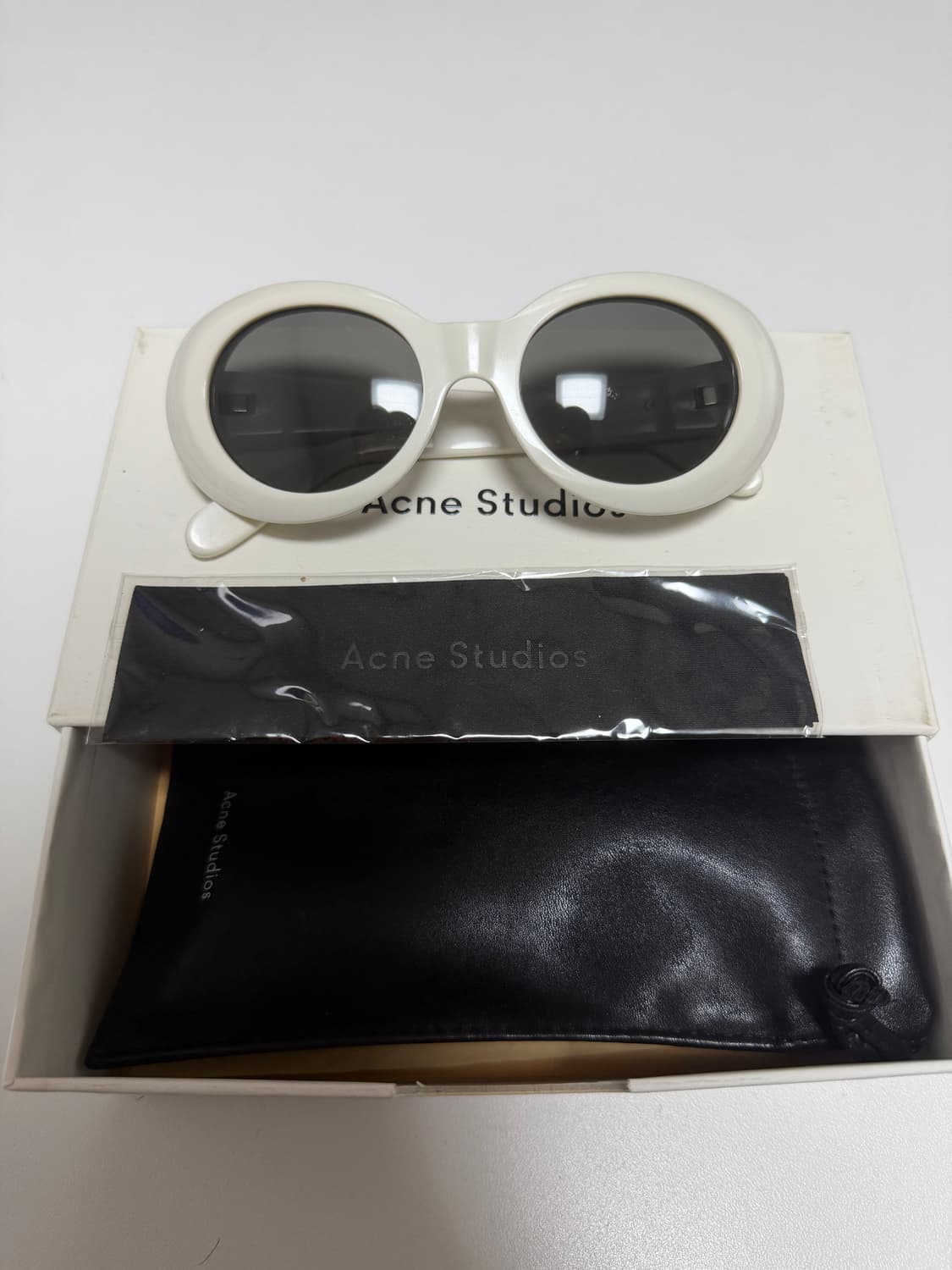 아크네스튜디오 머스탱 선글라스 오프화이트 상품이미지3