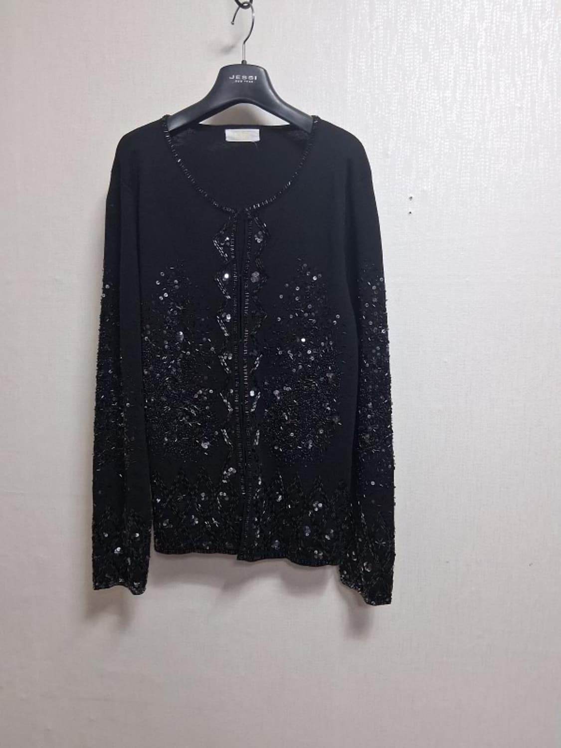 일본수입구제 GUEST JOCONDE   100% 순모 검정 비즈 니트가 상품이미지1