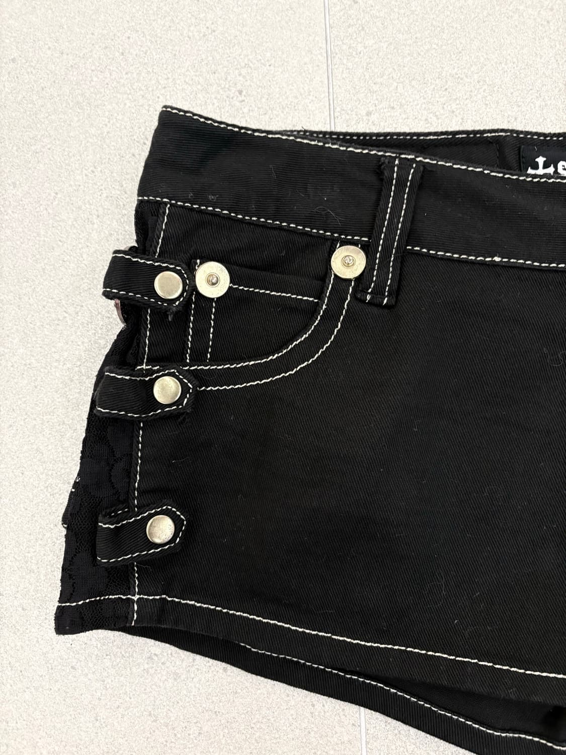 블랙 버클 숏 팬츠 상품이미지2