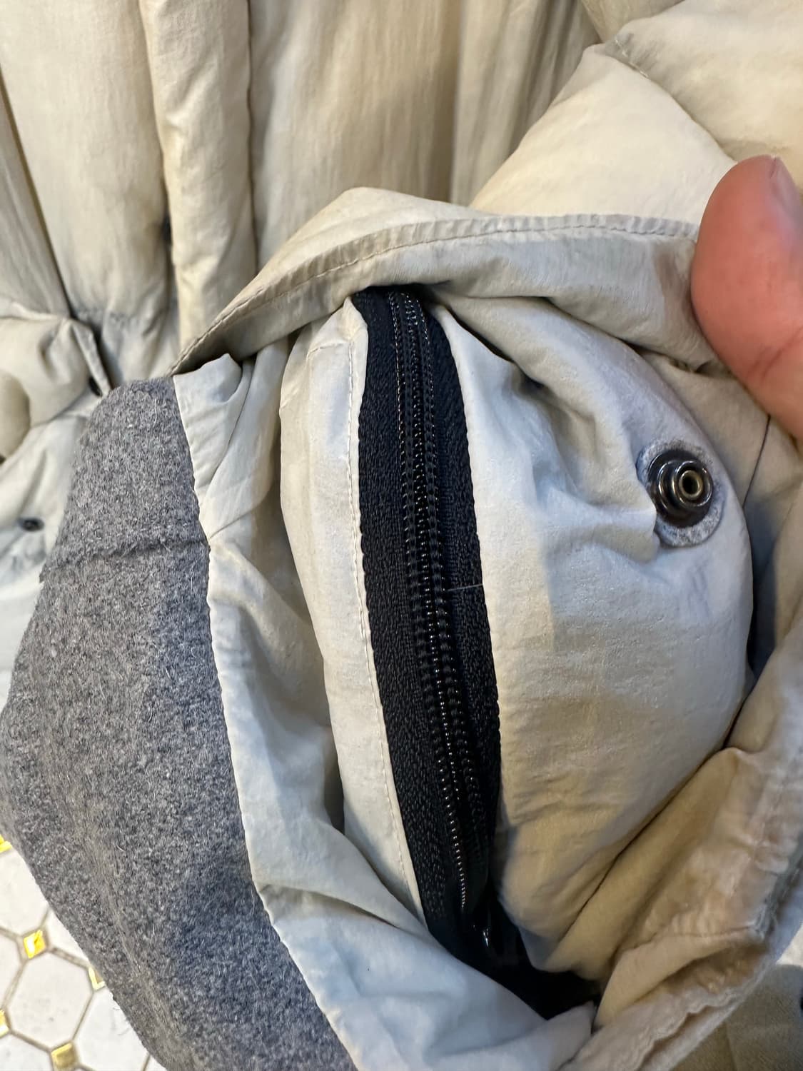 스톤아일랜드 화이트 패딩 상품이미지4