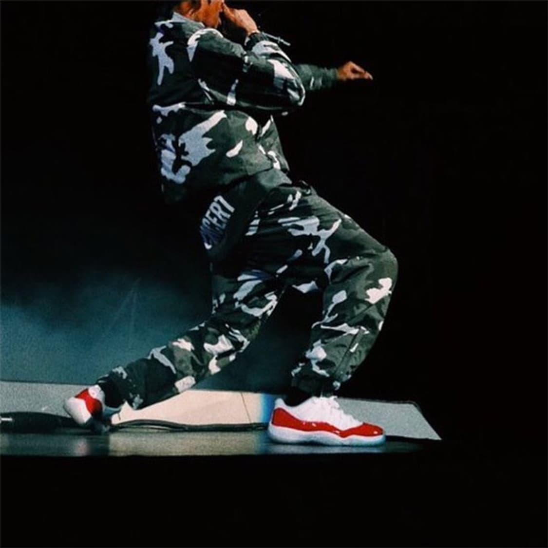 스캇 슈프림 X 스톤아일랜드 16 카모 나일론 메탈 트랙 팬츠 상품이미지4