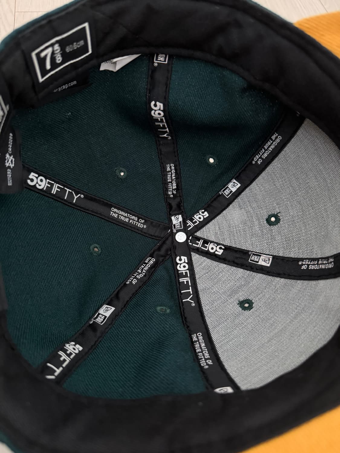 슈프림 뉴에라 상품이미지2