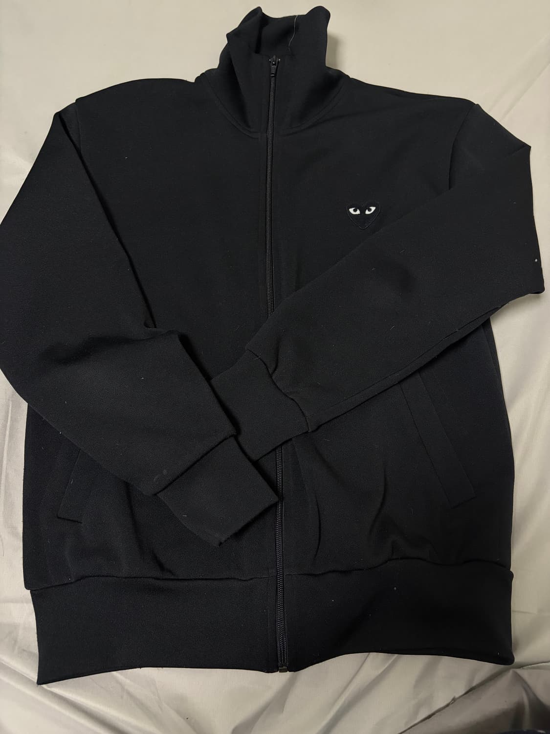 플레이 꼼데가르송 빅 블랙 하트 집업 스웨트셔츠 블랙 상품이미지2