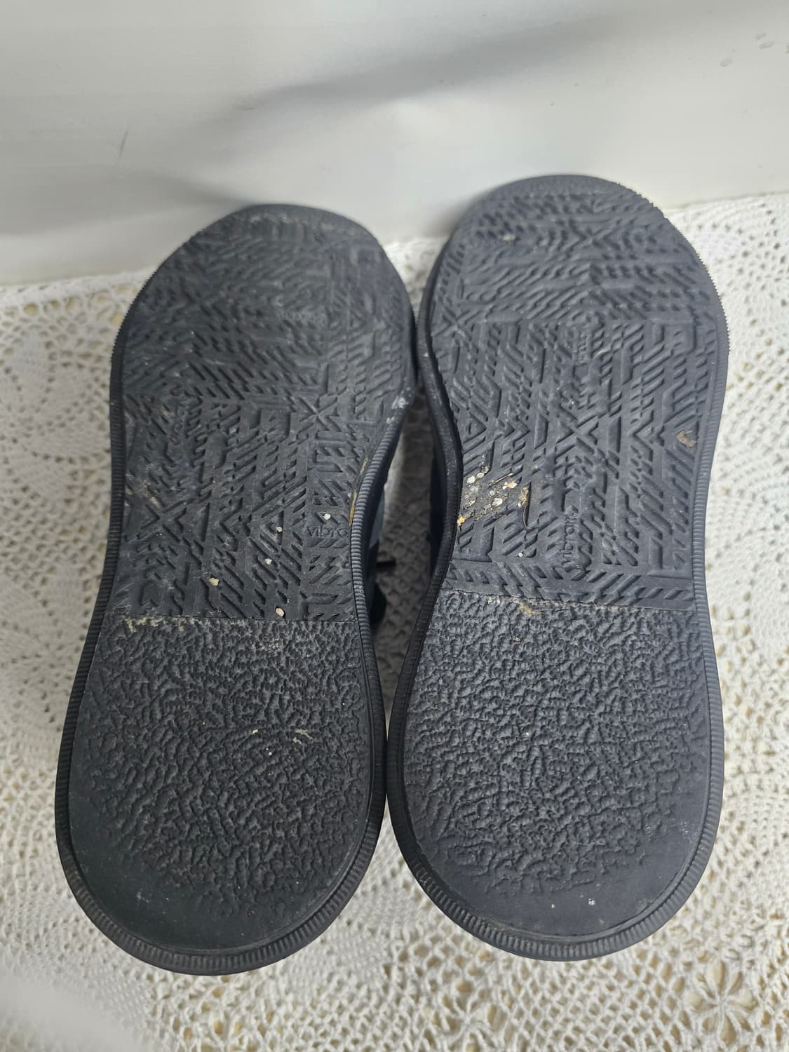 발리 블랙가죽 스니커즈 US7.5(250~255) 상품이미지8