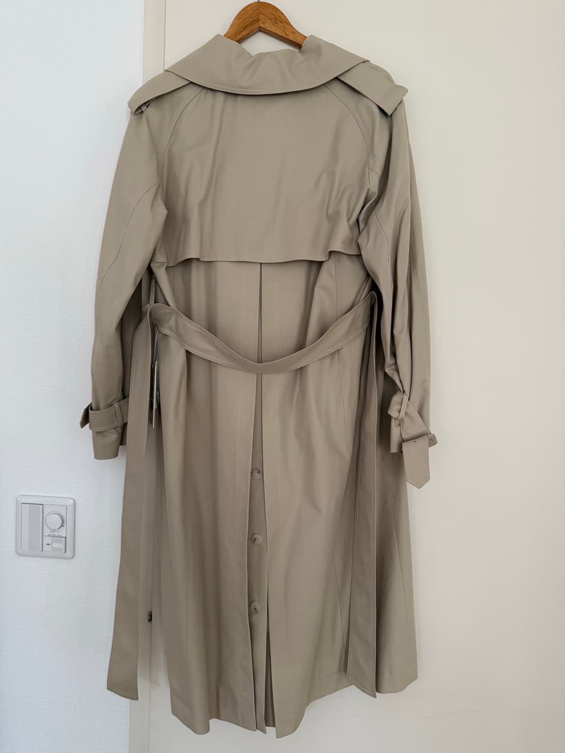 닐바이피 트렌치코트 상품이미지3