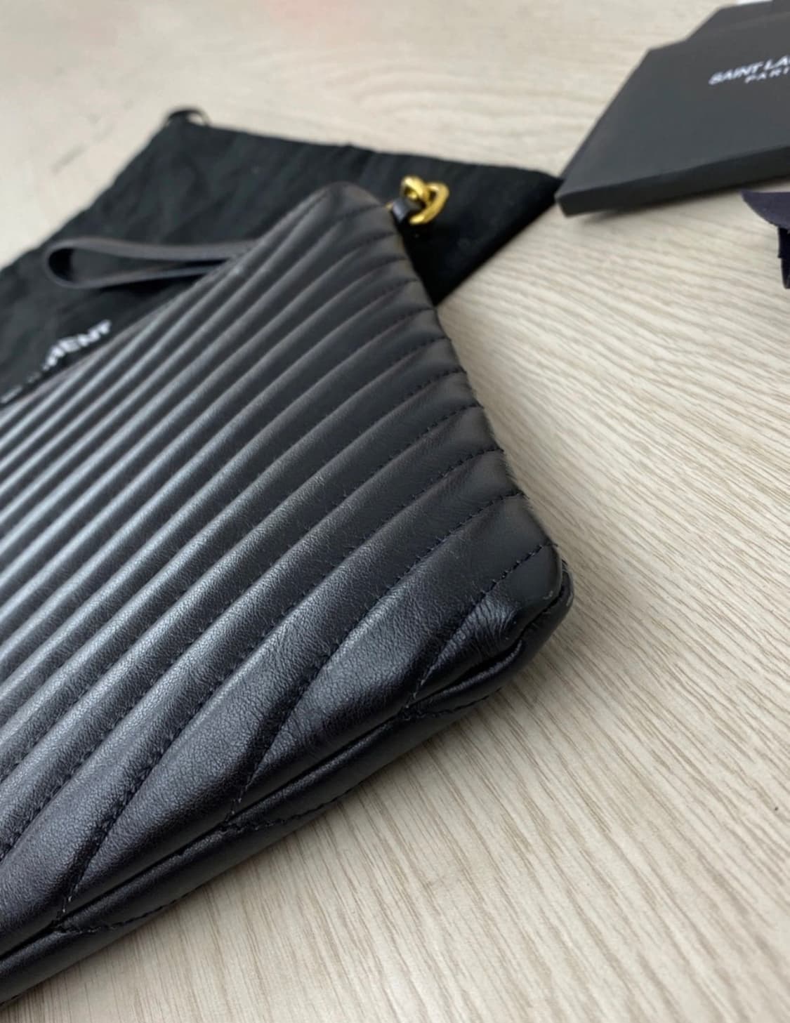 입생로랑 클러치  상품이미지5