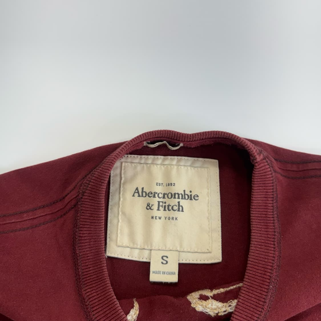 Abercrombie 아베크롬비 스펠아웃 버건디 롱슬리브  상품이미지5