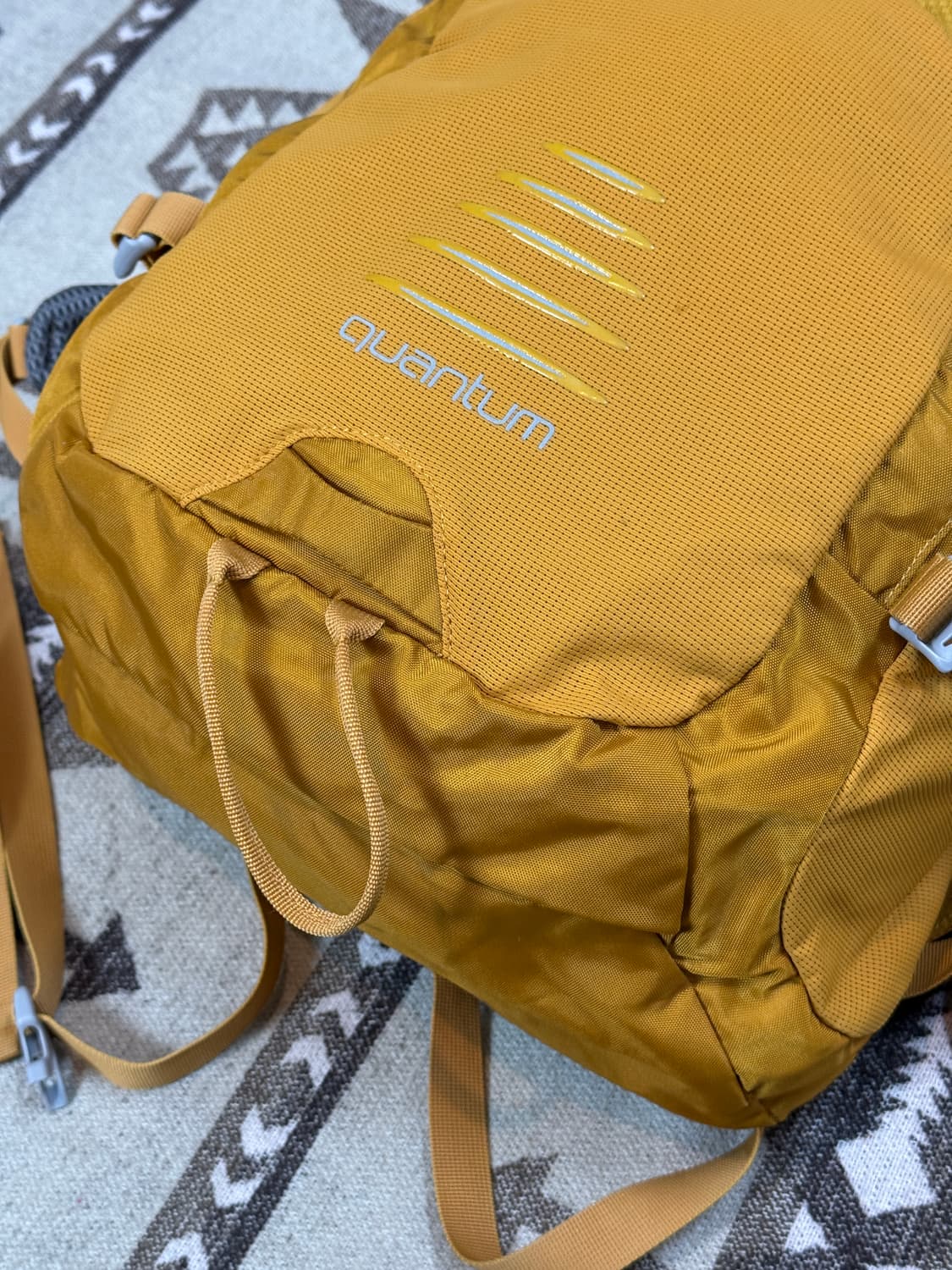 오스프리(Osprey) 퀀텀 백팩 34L 상품이미지4