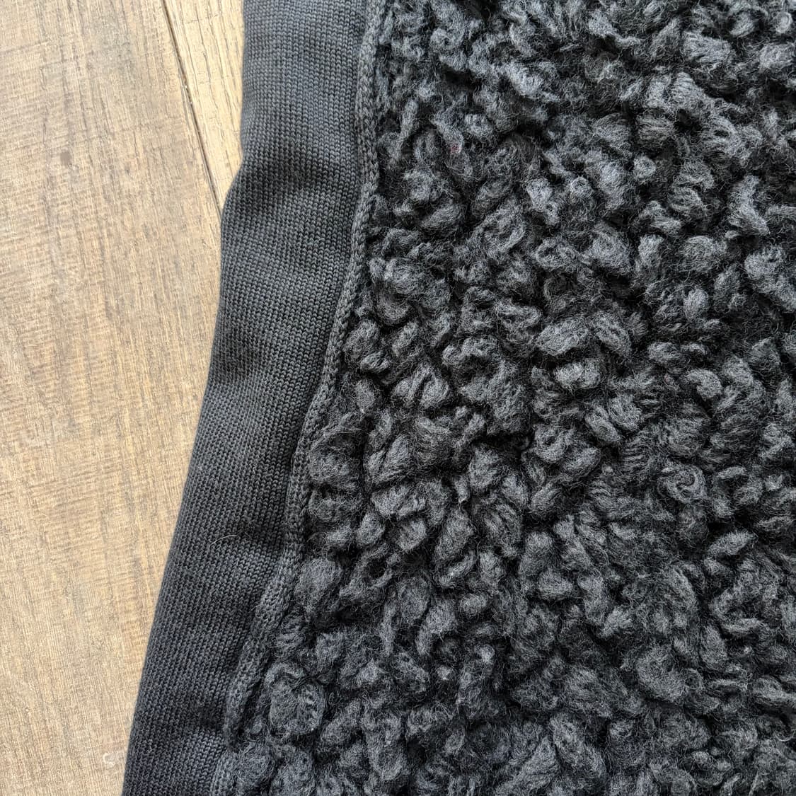 Sculpted Curly Wool Vest 상품이미지5