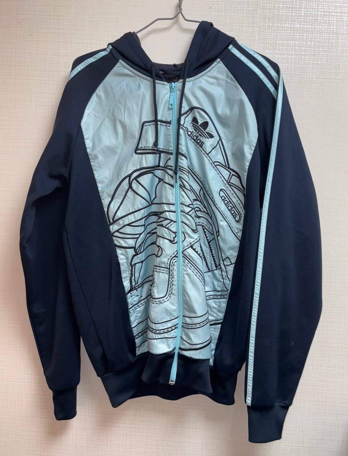  아디다스 블랙 슈퍼스타 스니커즈 자수 삼선 후드 져지 상품이미지2