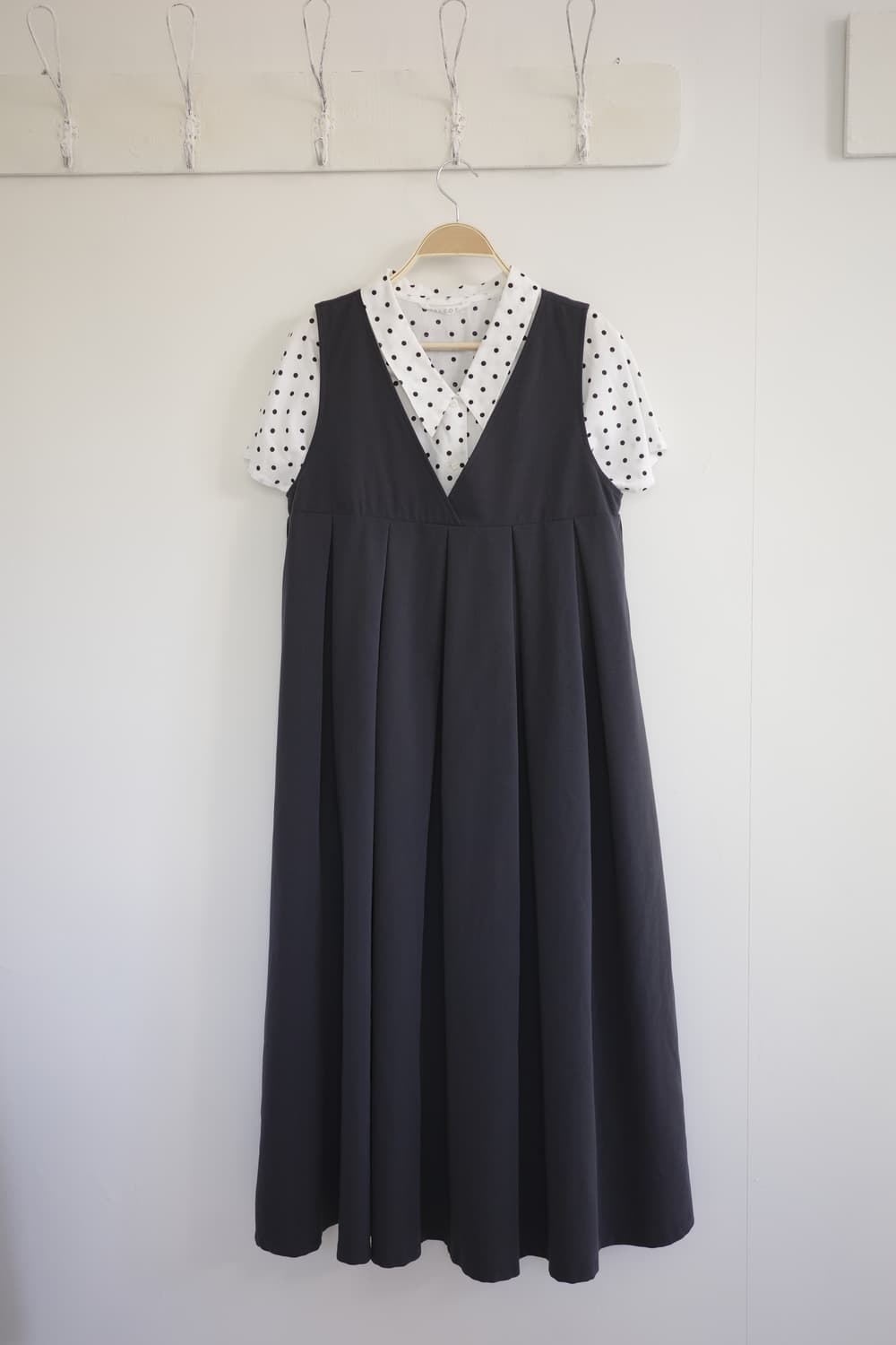 일본 빈티지 블랙 V넥 플리츠 원피스 상품이미지2