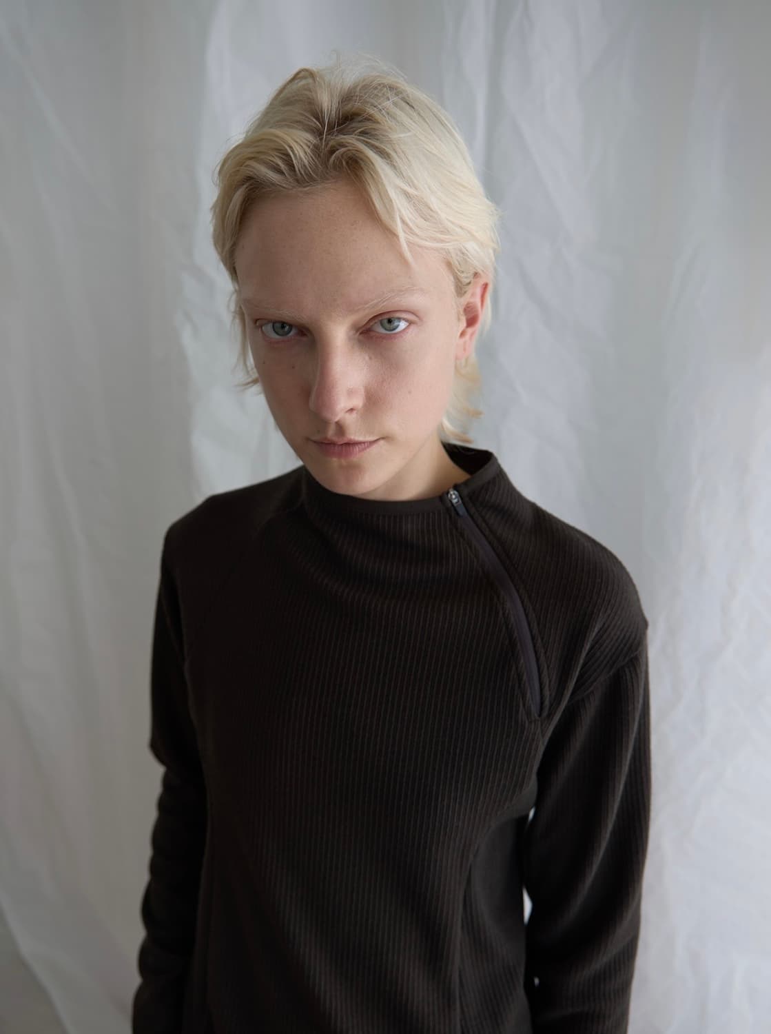 Pica slide half zip-ip 스웨터 상품이미지1