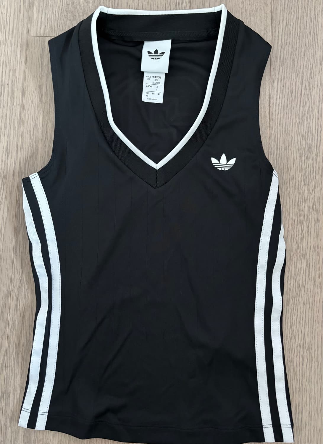 아디다스 브이넥 나시 V-NECK KD2279 블랙 xs 상품이미지2