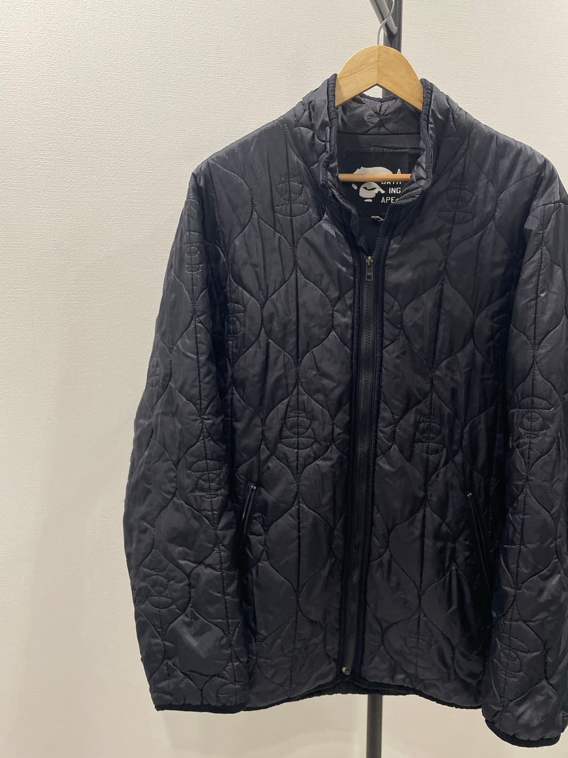 BAPE 베이프 사루 자수 퀼팅 경량 패딩 자켓 블랙 상품이미지2