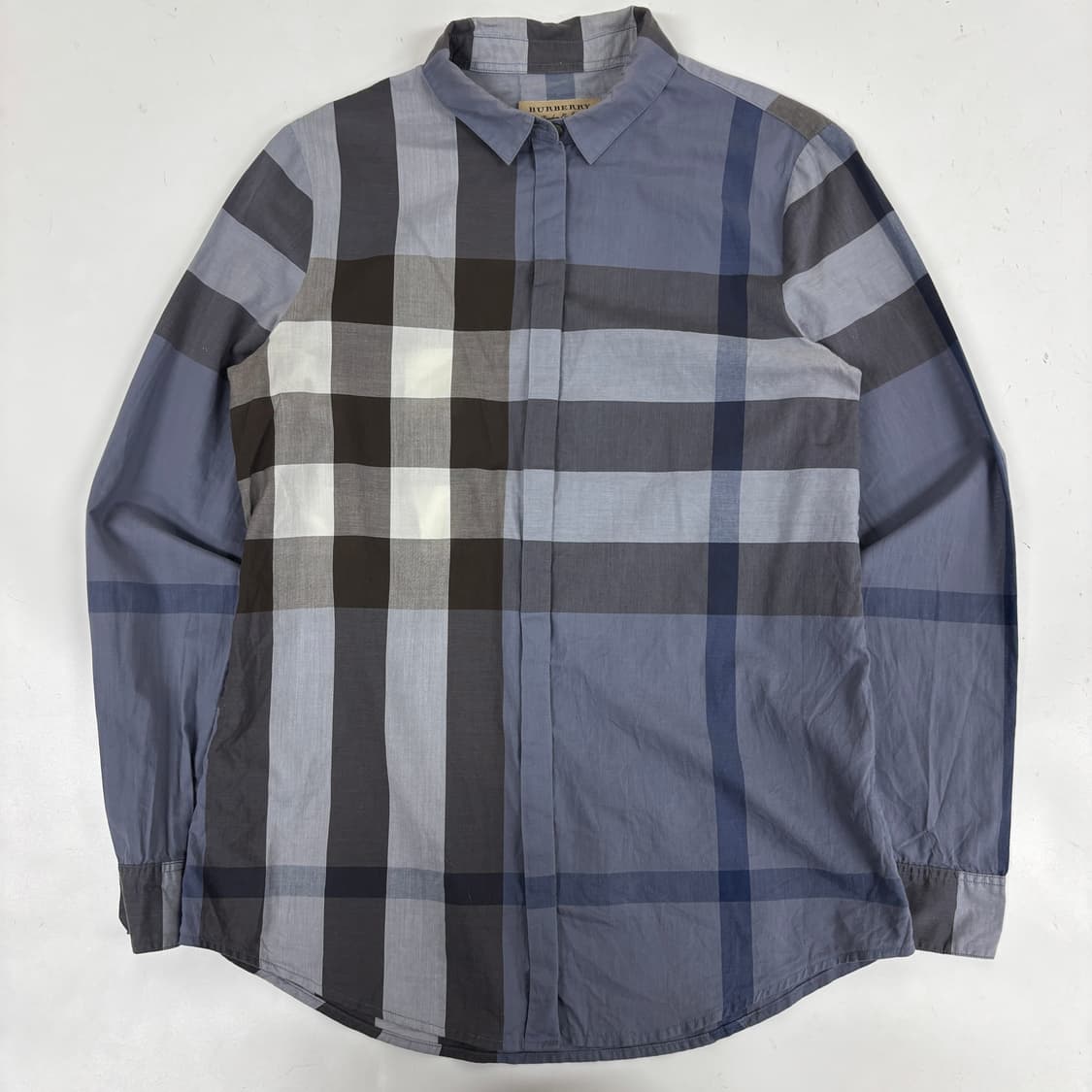 버버리 체크 셔츠  상품이미지3