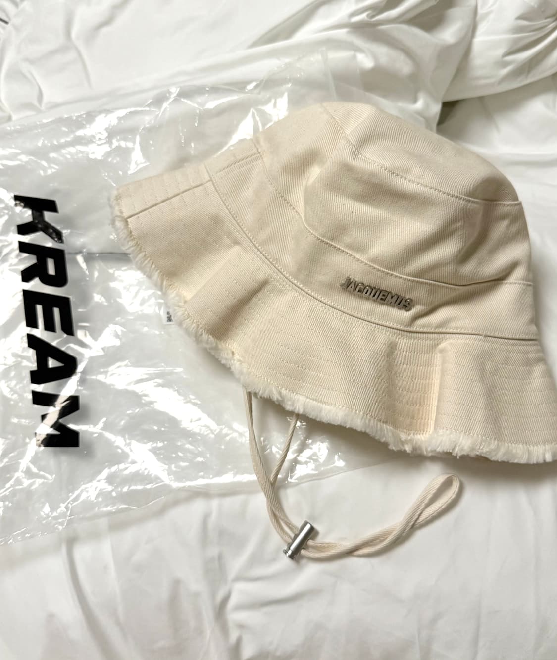 새상품) 자크뮈스 르 밥 아티초크 버킷햇 오프화이트 상품이미지2