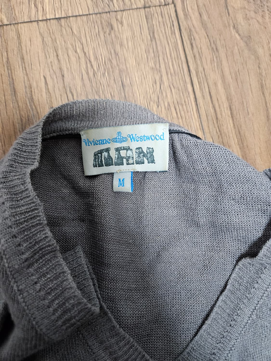 비비안웨스트우드 여성 니트 M(급처) 상품이미지5