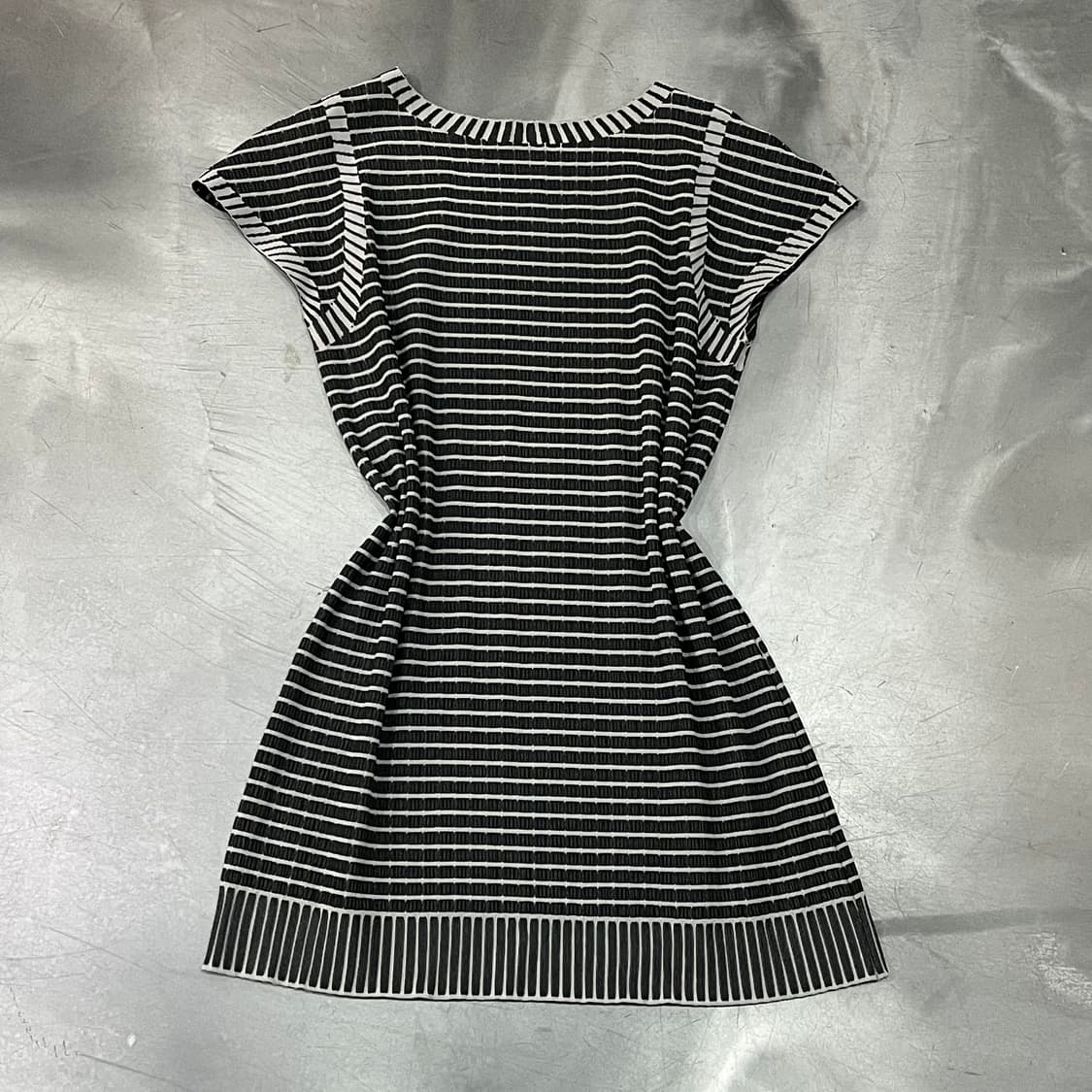  플리츠플리즈 스트라이프 하프 니트 y16337 상품이미지2