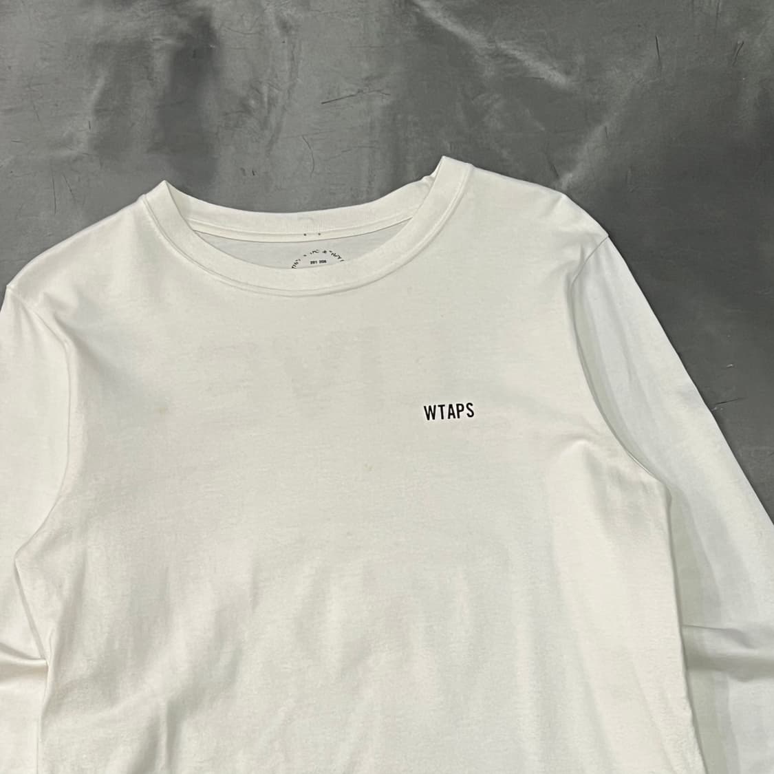  더블탭스 레터링 롱슬리브 y14418 상품이미지3