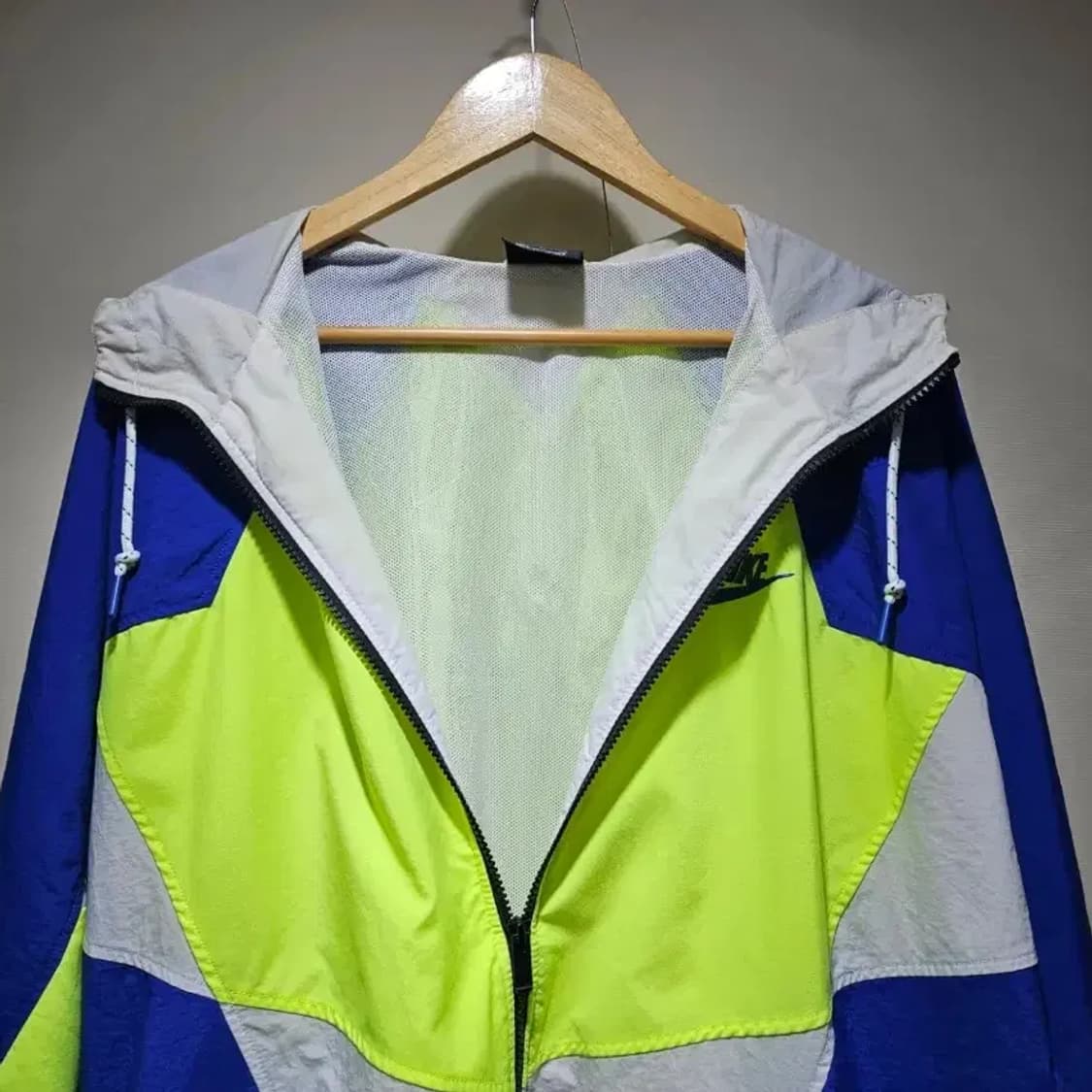 나이키 바람막이 XL 블루/라임/화이트 상품이미지3