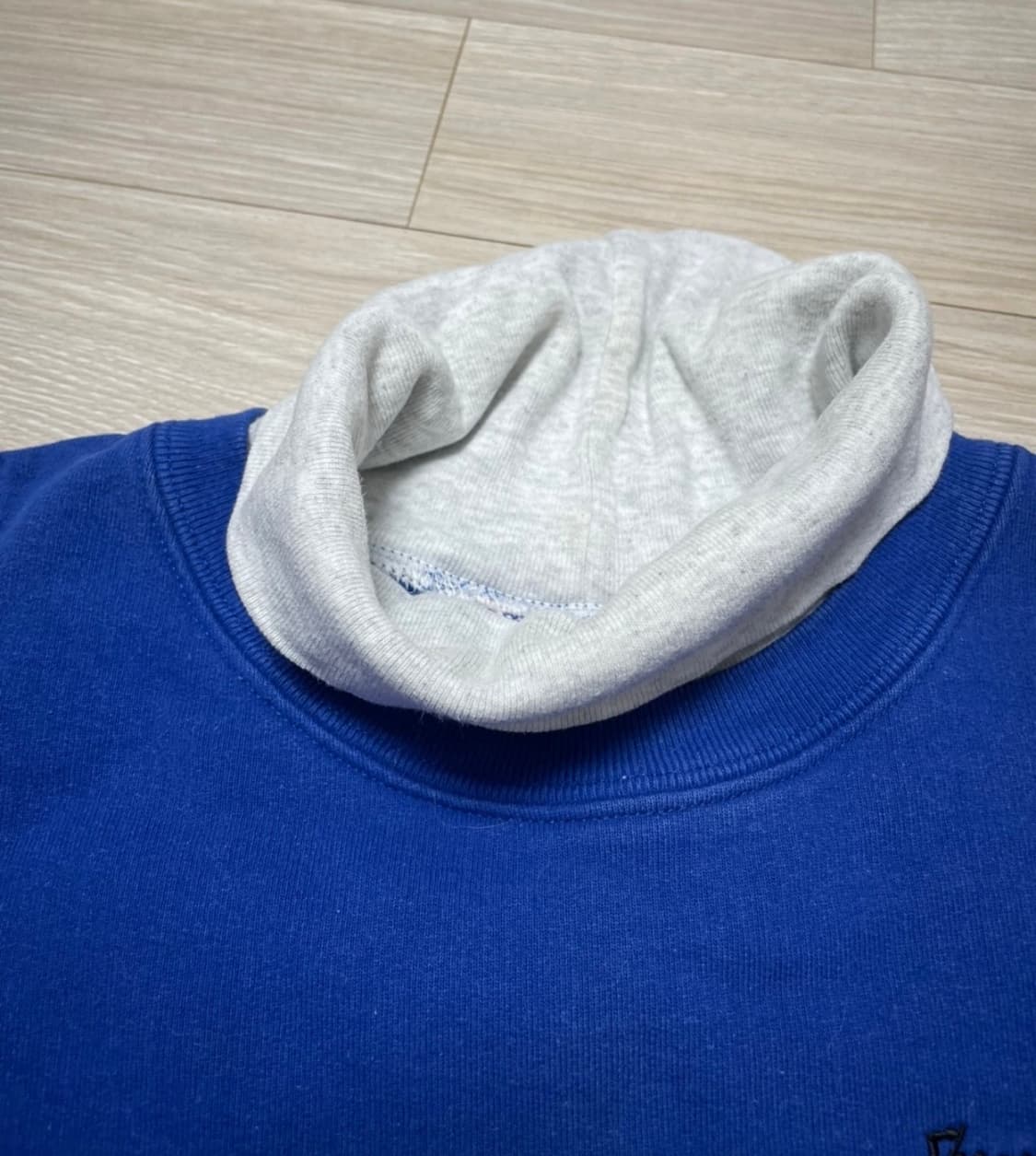 슈프림 맨투맨 판매합니다! 상품이미지2