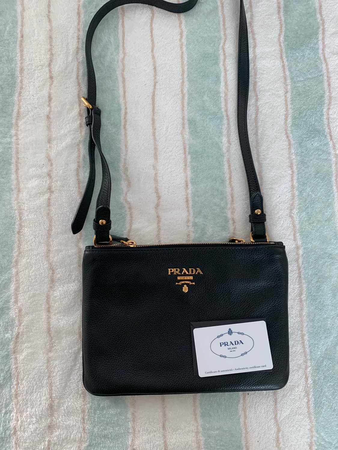 프라다 가방 레더 크로스백 상품이미지1
